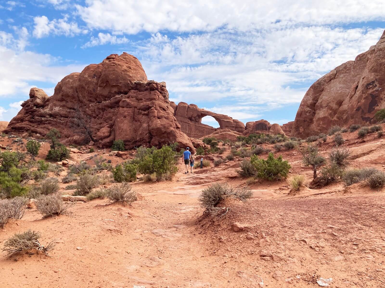 Hiking canyonlands and deals arches national parks